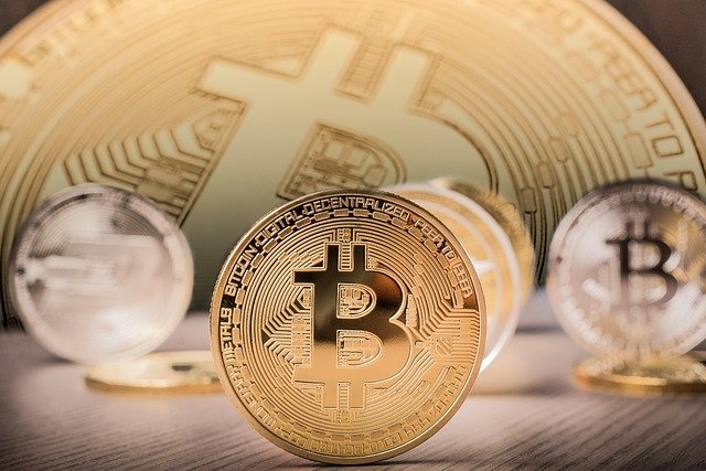 Bitcoin price surges to new record of over $125,000