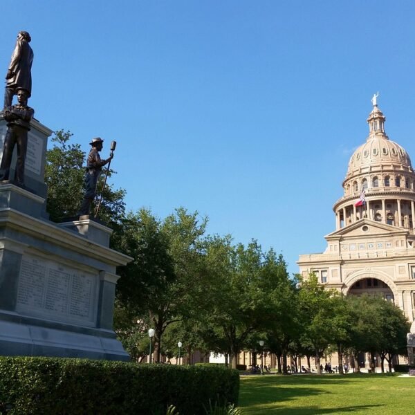 Overseas Filipino remittances up 3.2% to $2.98 billion in August