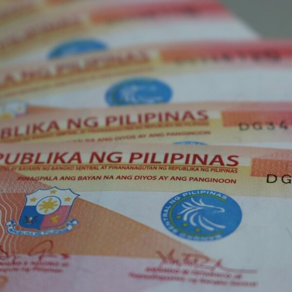 SEC to set ceiling on interest rates and fees on short-term loans