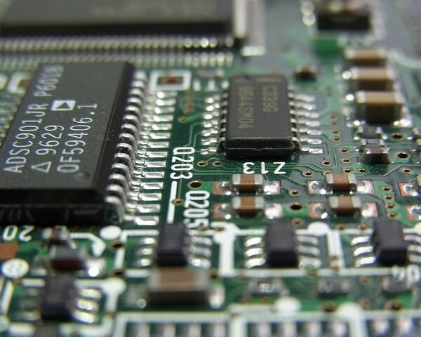 US set to increase tariffs on Chinese chips