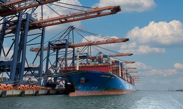 UN agency sees global economic growth a lower 2.6% in 2025