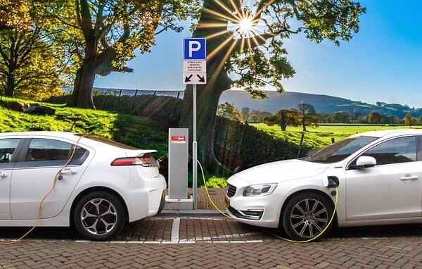 Global electric vehicle sales hit record in 2025
