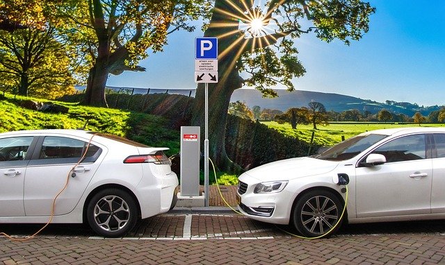 Global electric vehicle sales hit record in 2025